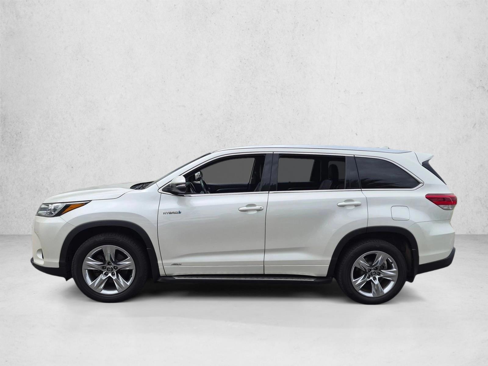 Thumbnail: 2018 Toyota Highlander - 2
