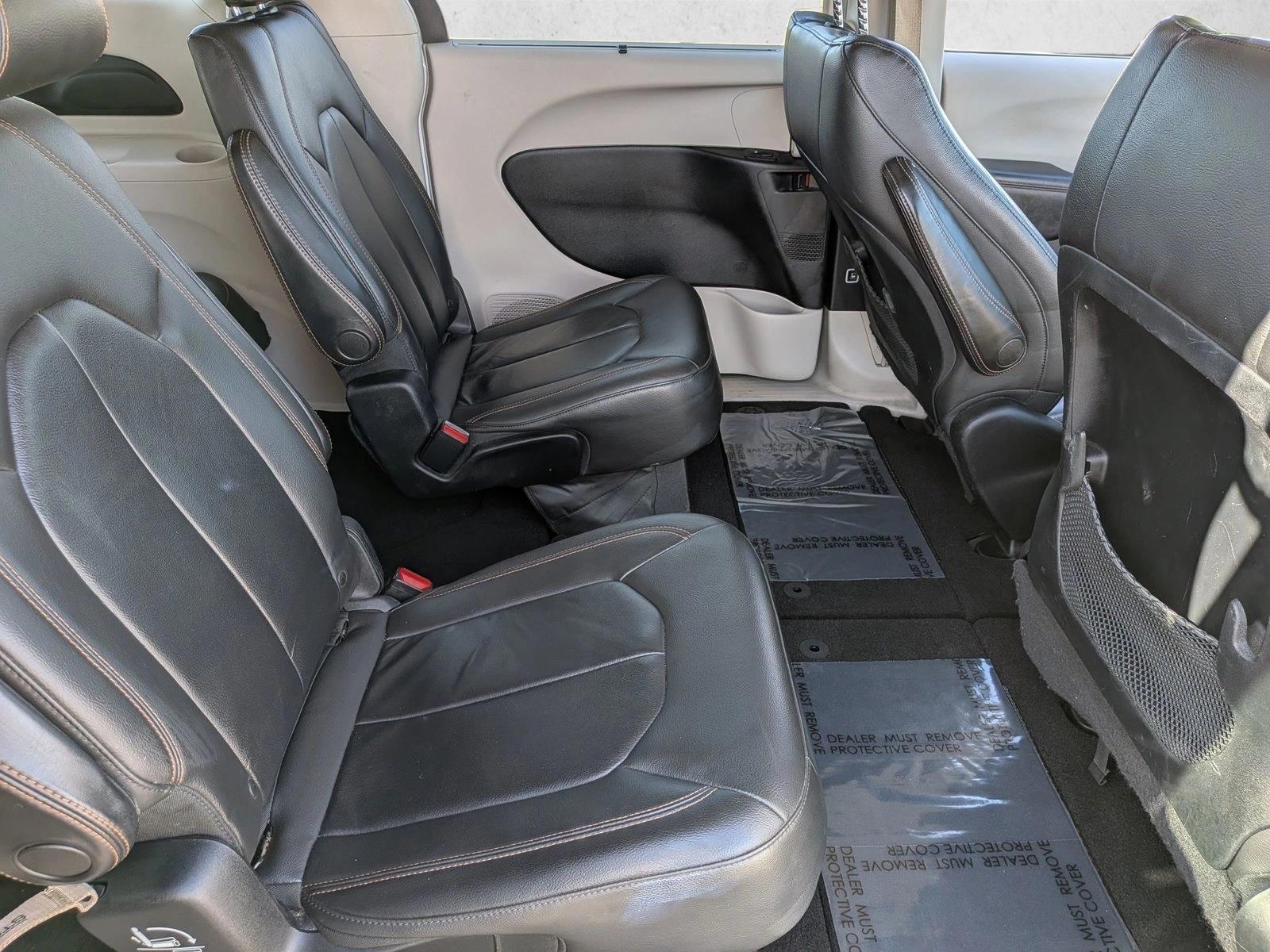 2017 Chrysler Pacifica Touring-L - Photo 28