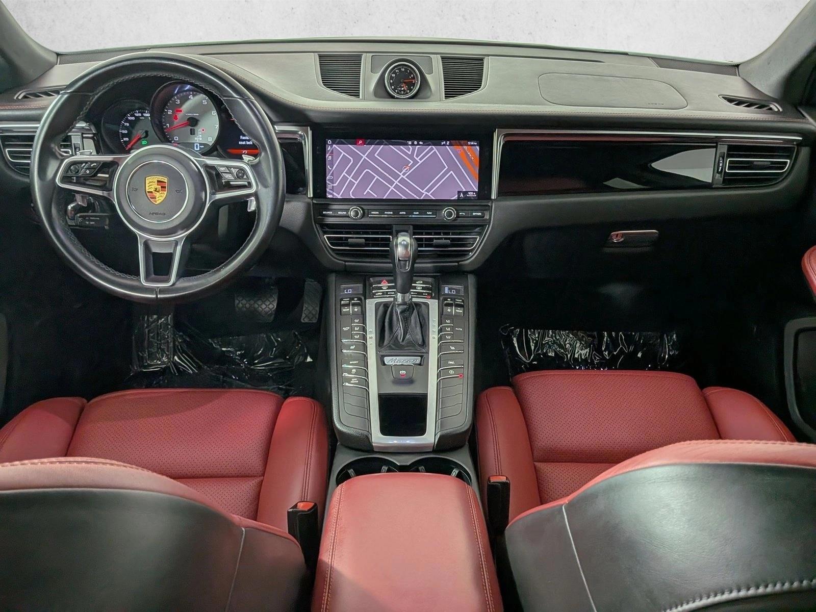 Thumbnail: 2021 Porsche Macan - 5