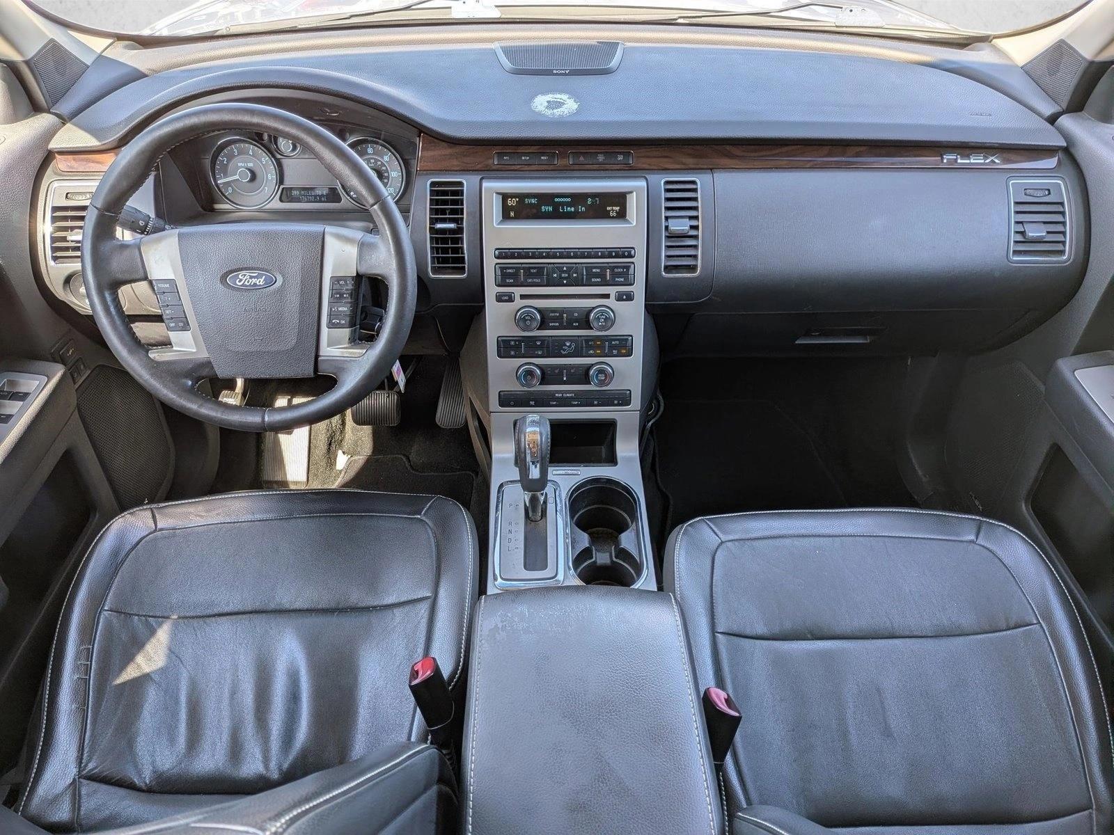 Thumbnail: 2011 Ford Flex - 3