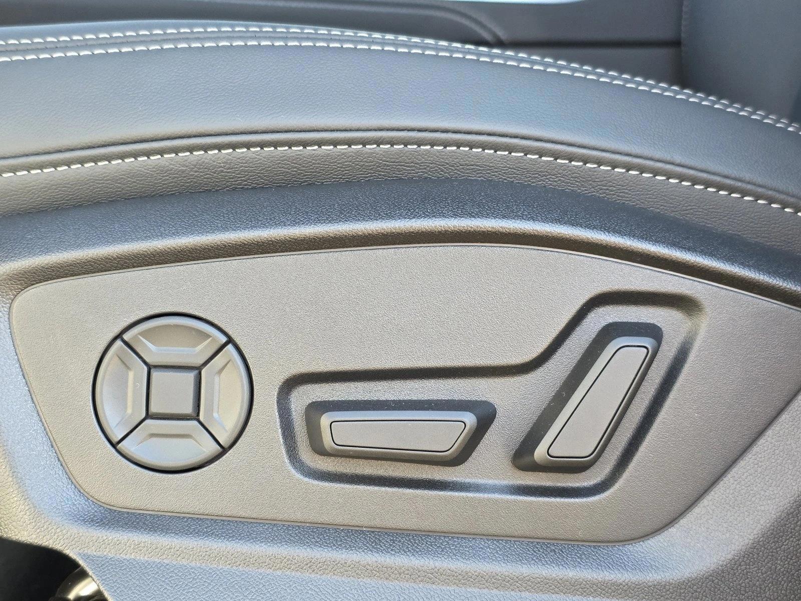 Thumbnail: 2026 Audi Q7 - 4
