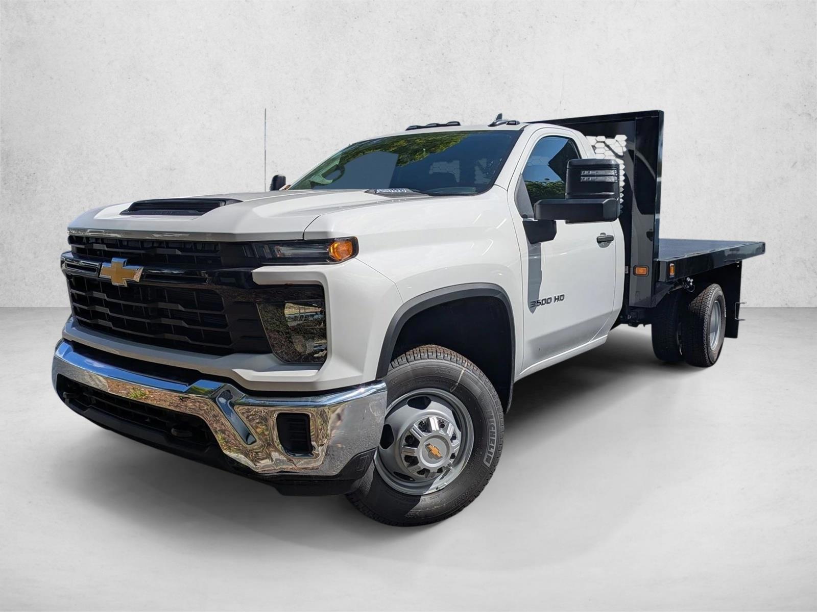 Thumbnail: 2026 Chevrolet Silverado 3500 - 1