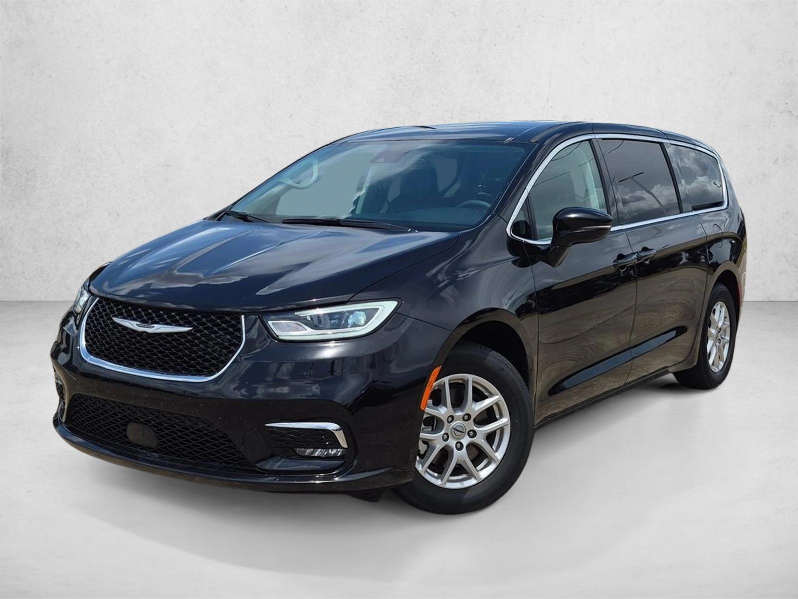 Thumbnail: 2024 Chrysler Pacifica - 1