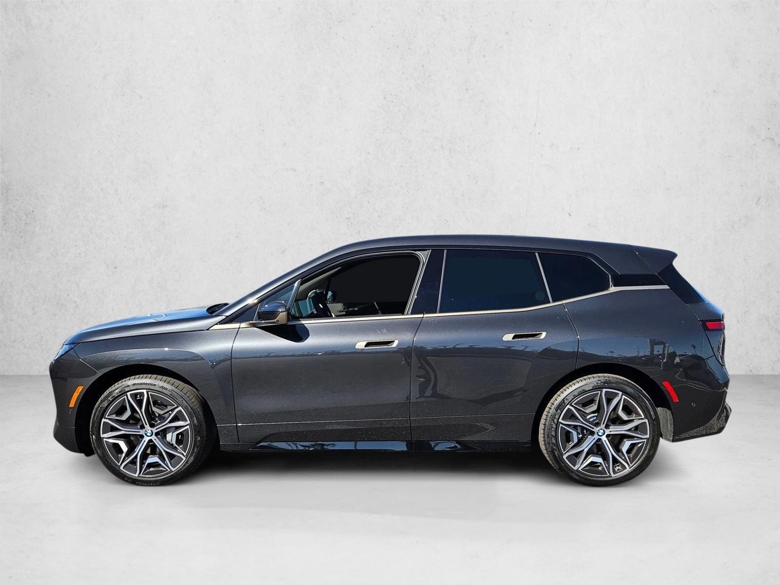 Thumbnail: 2026 BMW iX - 2