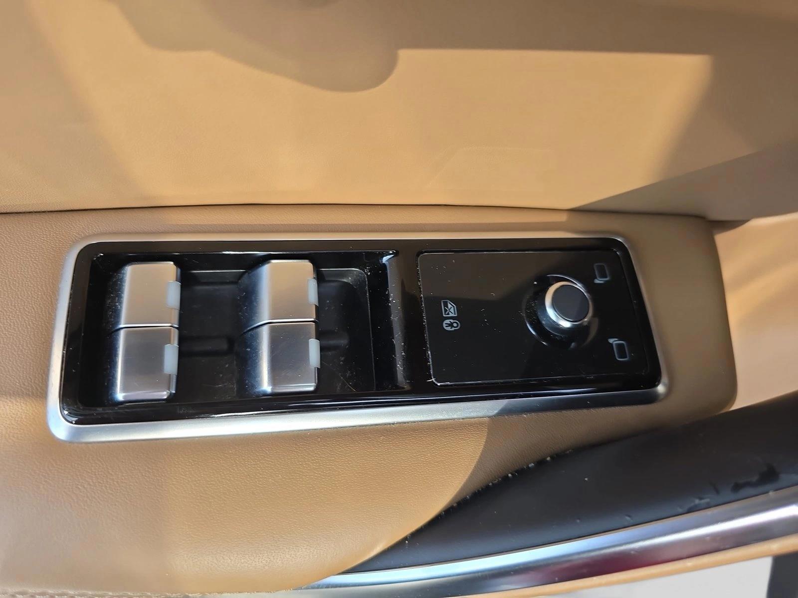 2021 Jaguar F-Pace S - Photo 28