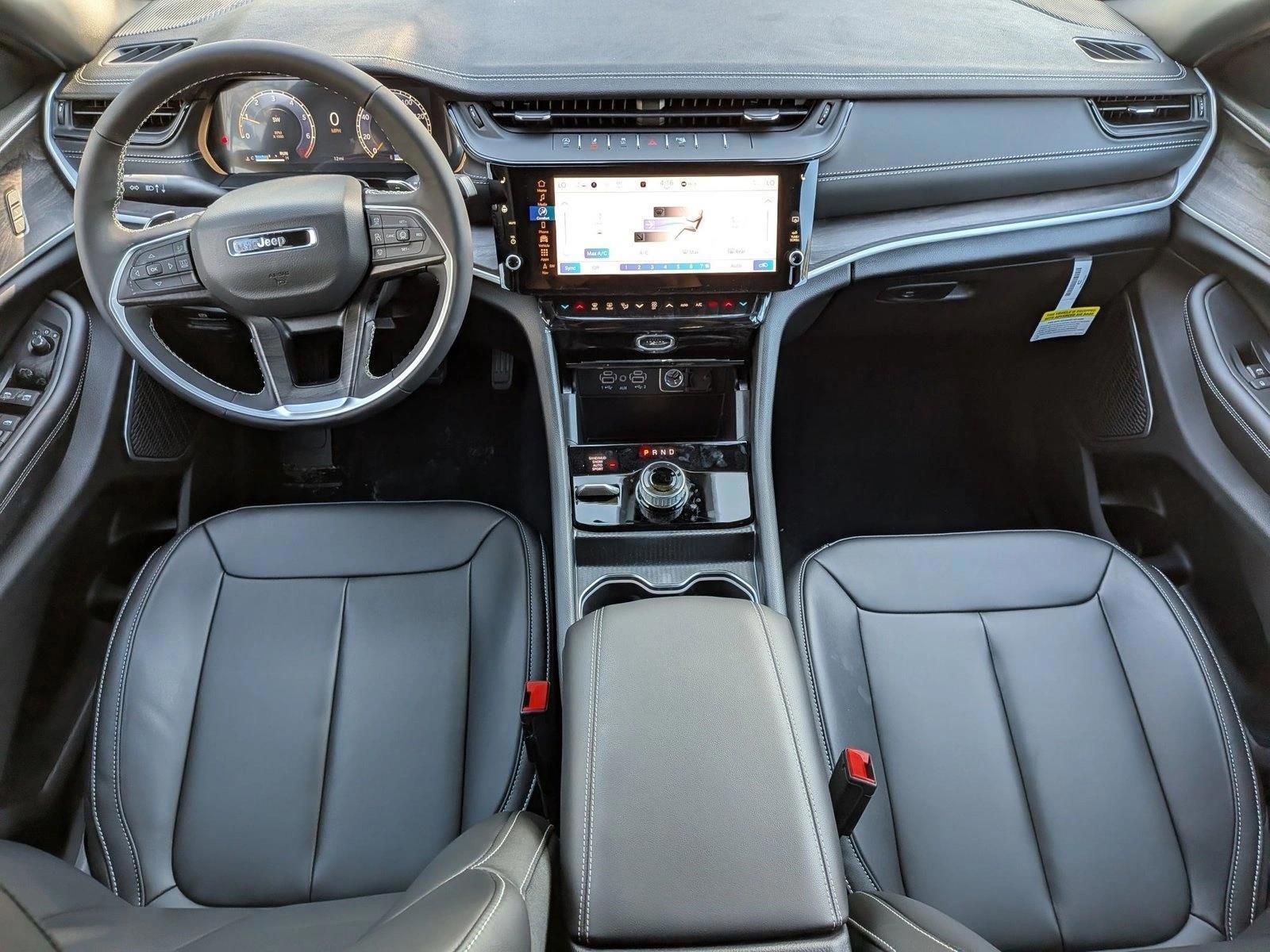 Thumbnail: 2026 Jeep Grand Cherokee - 4