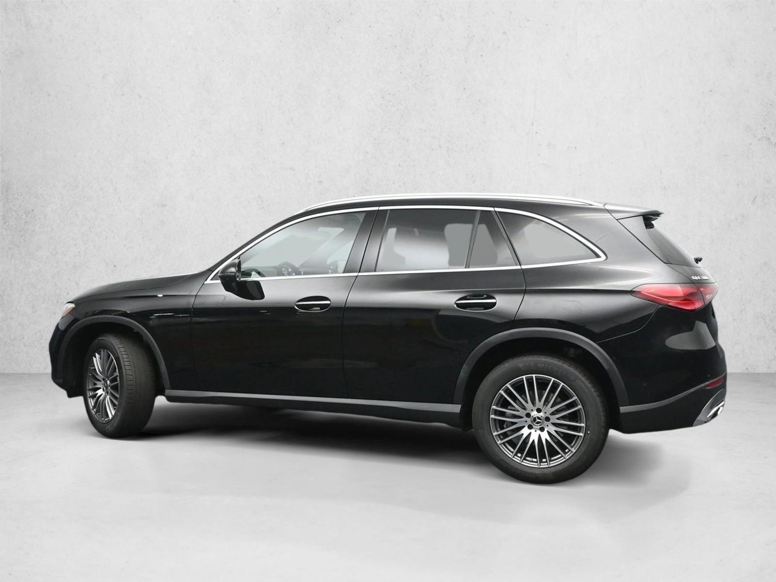 Thumbnail: 2027 Mercedes-Benz GLC - 3