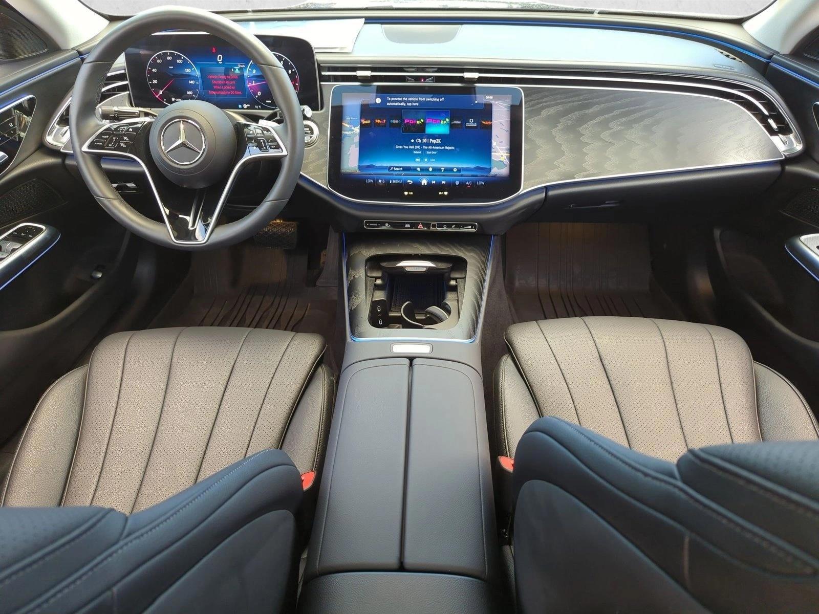 Thumbnail: 2026 Mercedes-Benz E-Class - 4