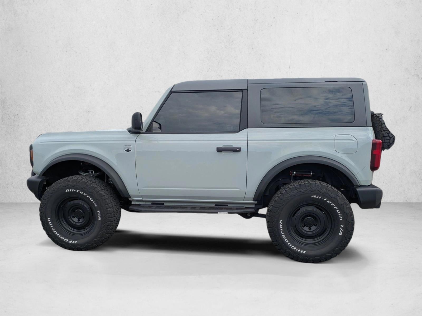 Thumbnail: 2023 Ford Bronco - 2