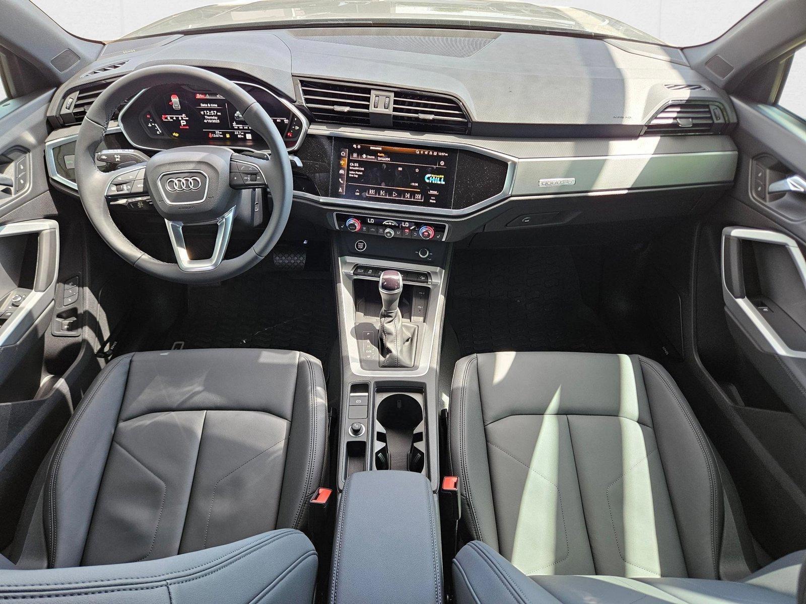 Thumbnail: 2025 Audi Q3 - 3