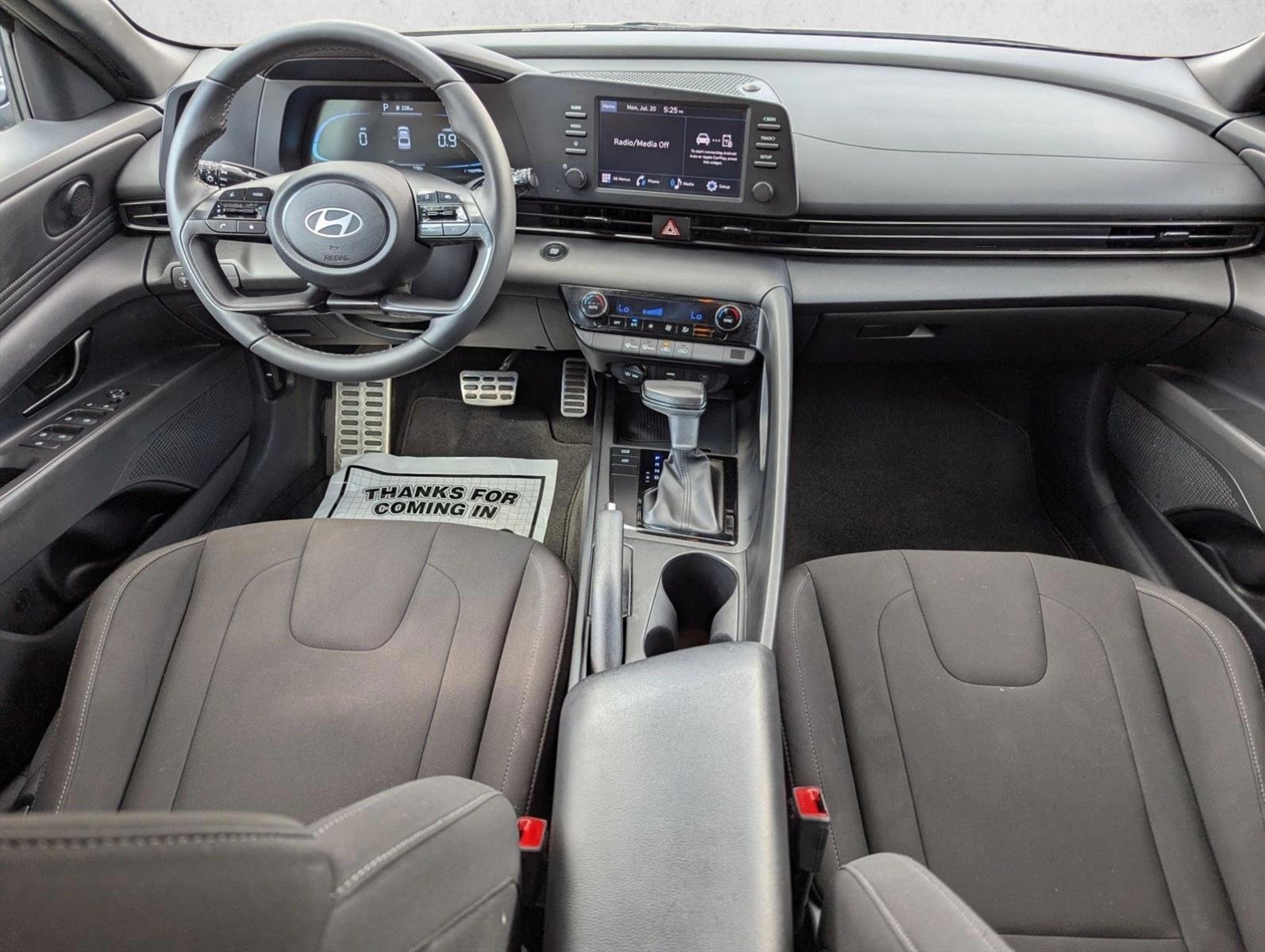Thumbnail: 2025 Hyundai Elantra - 3