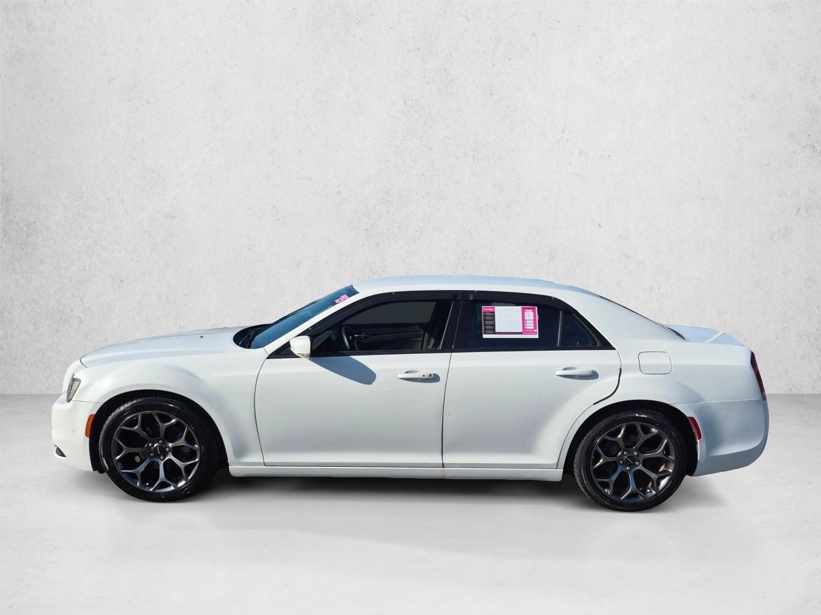 Thumbnail: 2015 Chrysler 300 - 2