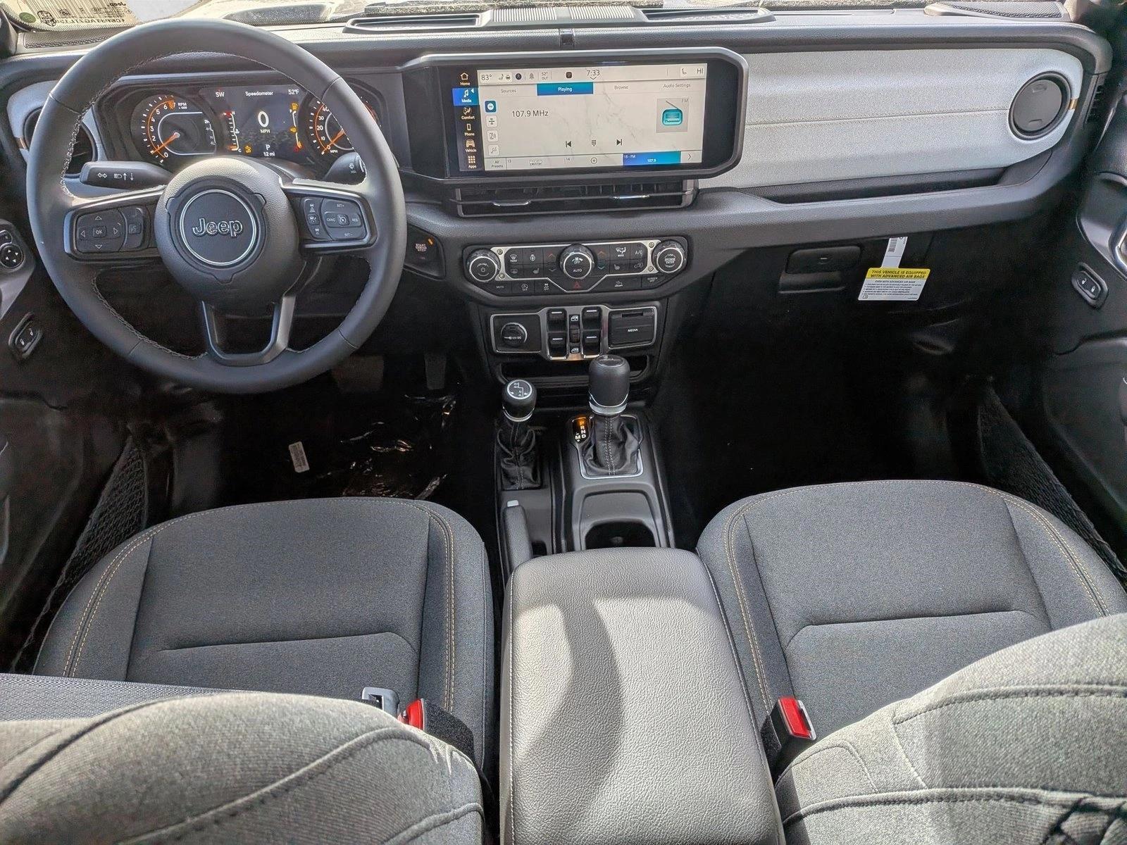 Thumbnail: 2026 Jeep Gladiator - 4