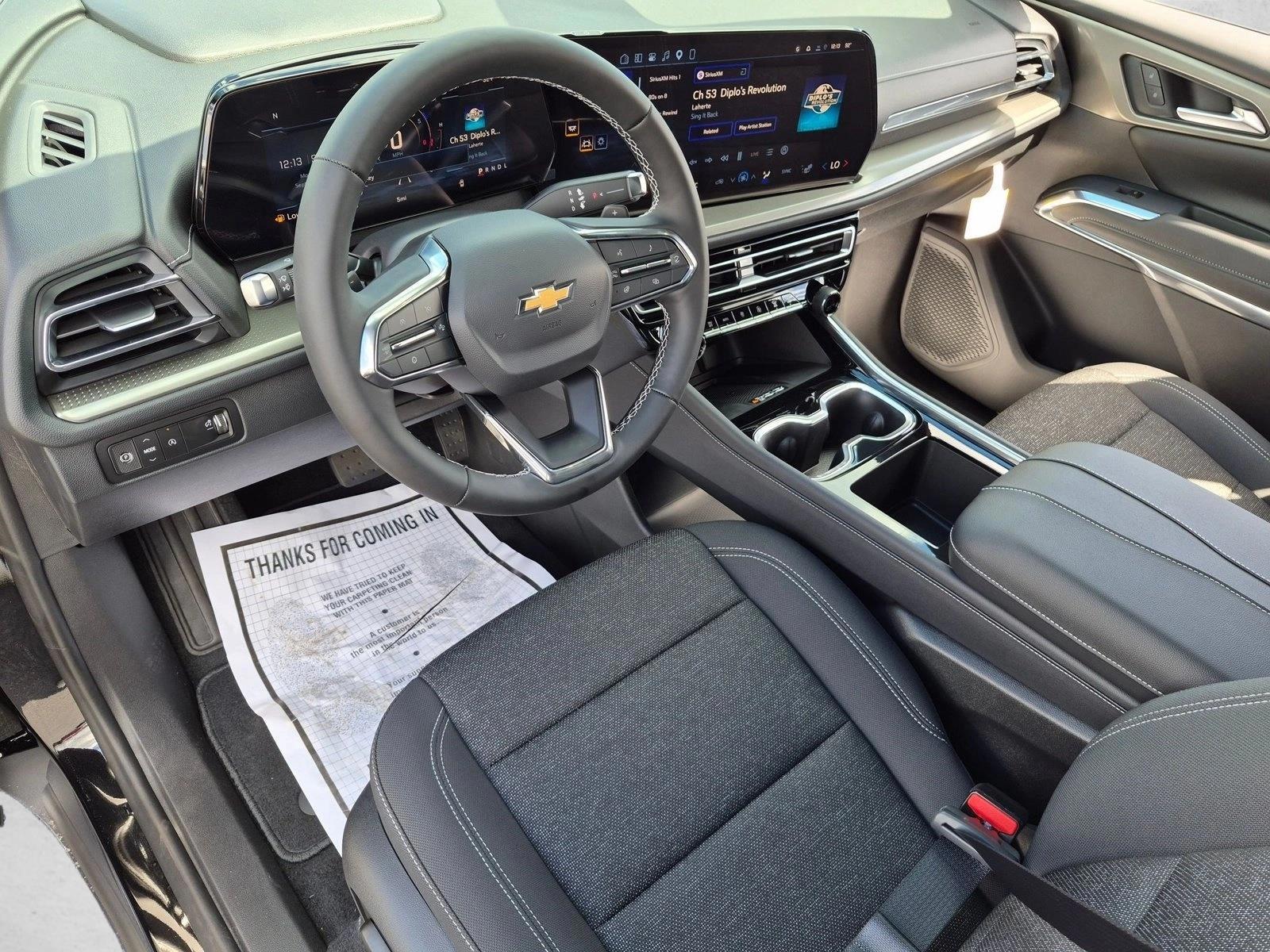 Thumbnail: 2027 Chevrolet Traverse - 3