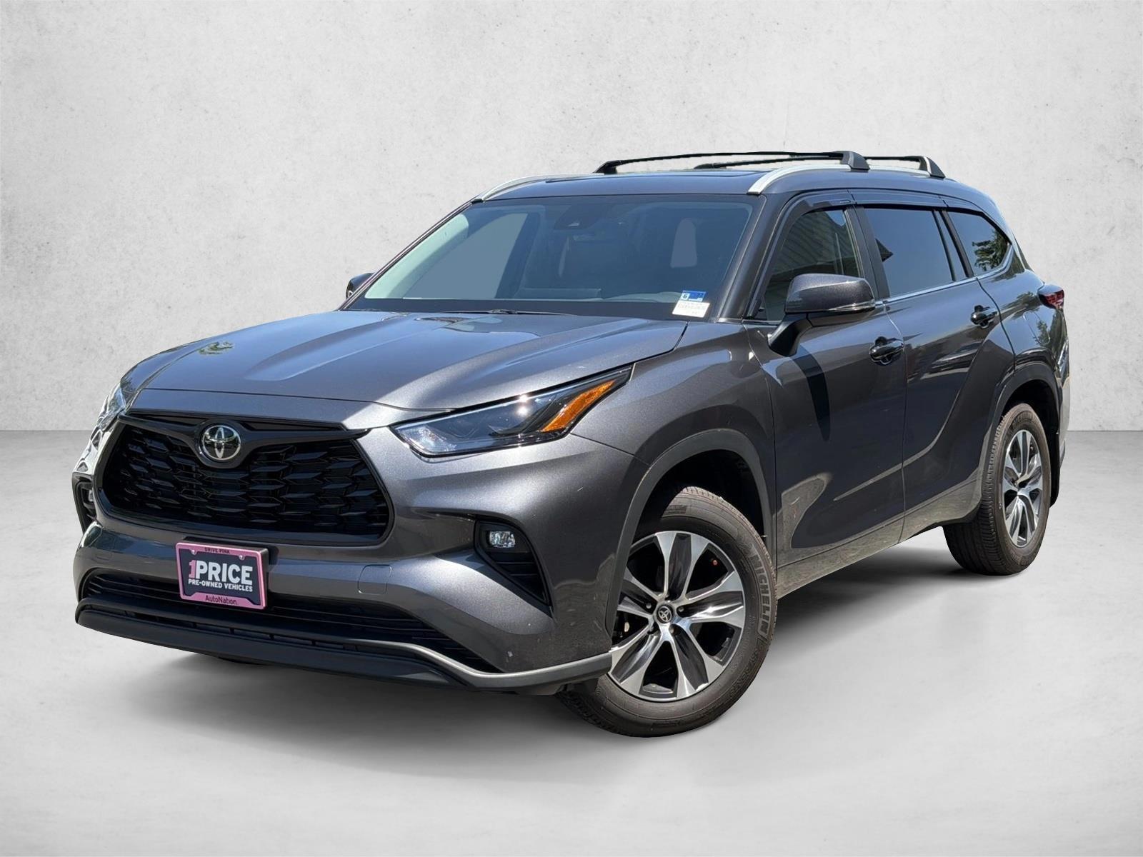 Thumbnail: 2023 Toyota Highlander - 1