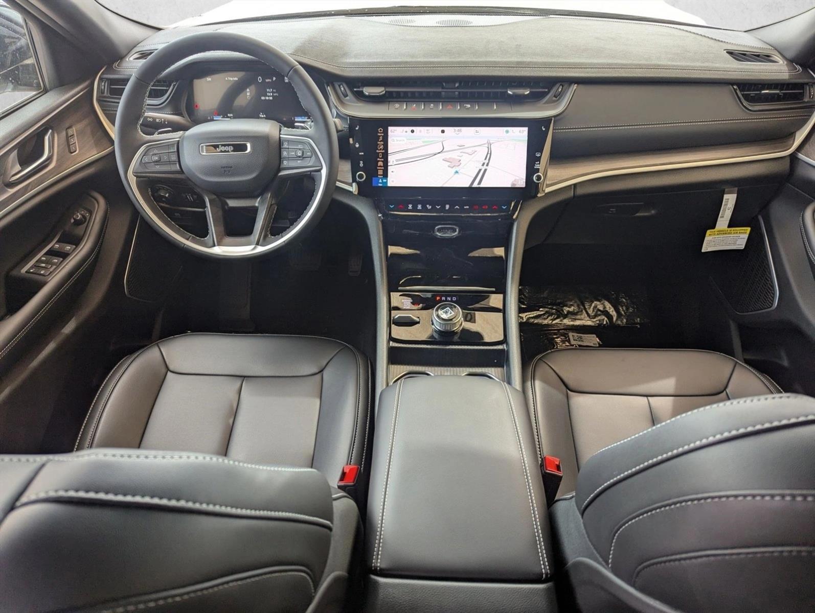 Thumbnail: 2026 Jeep Grand Cherokee L - 3
