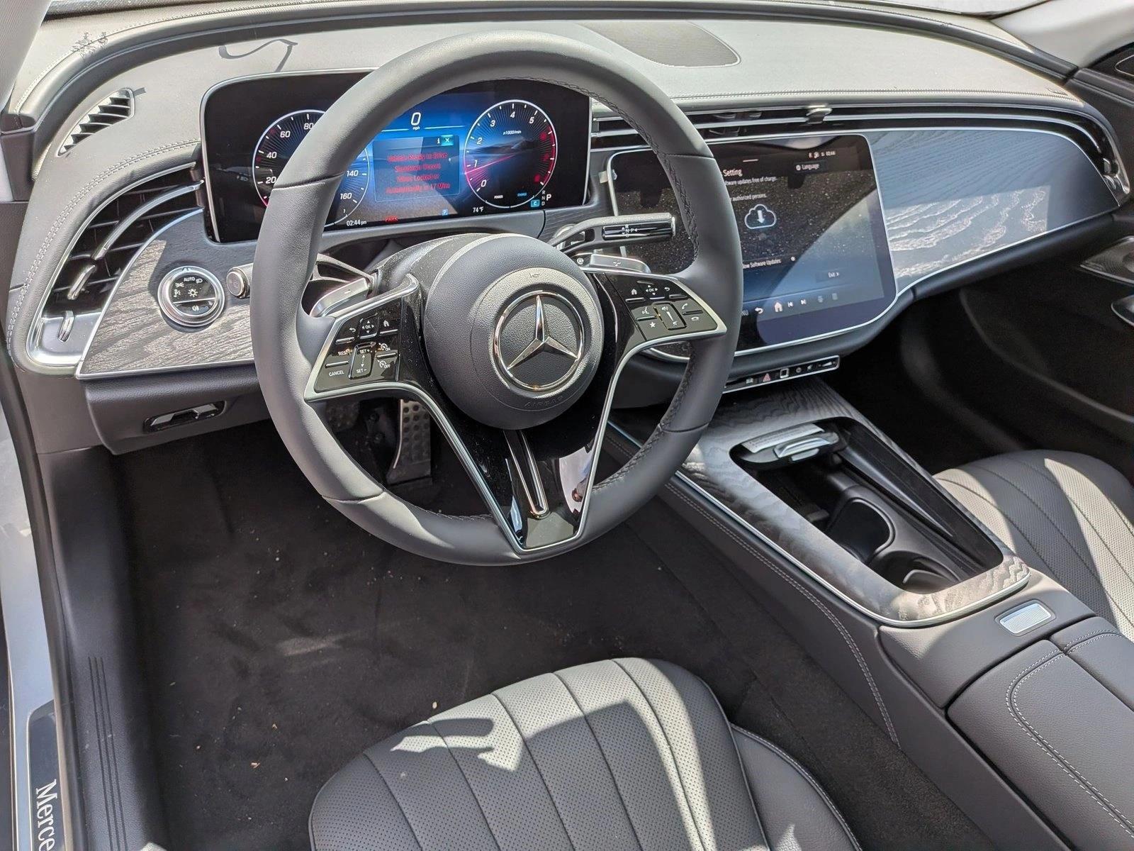 Thumbnail: 2026 Mercedes-Benz E-Class - 3