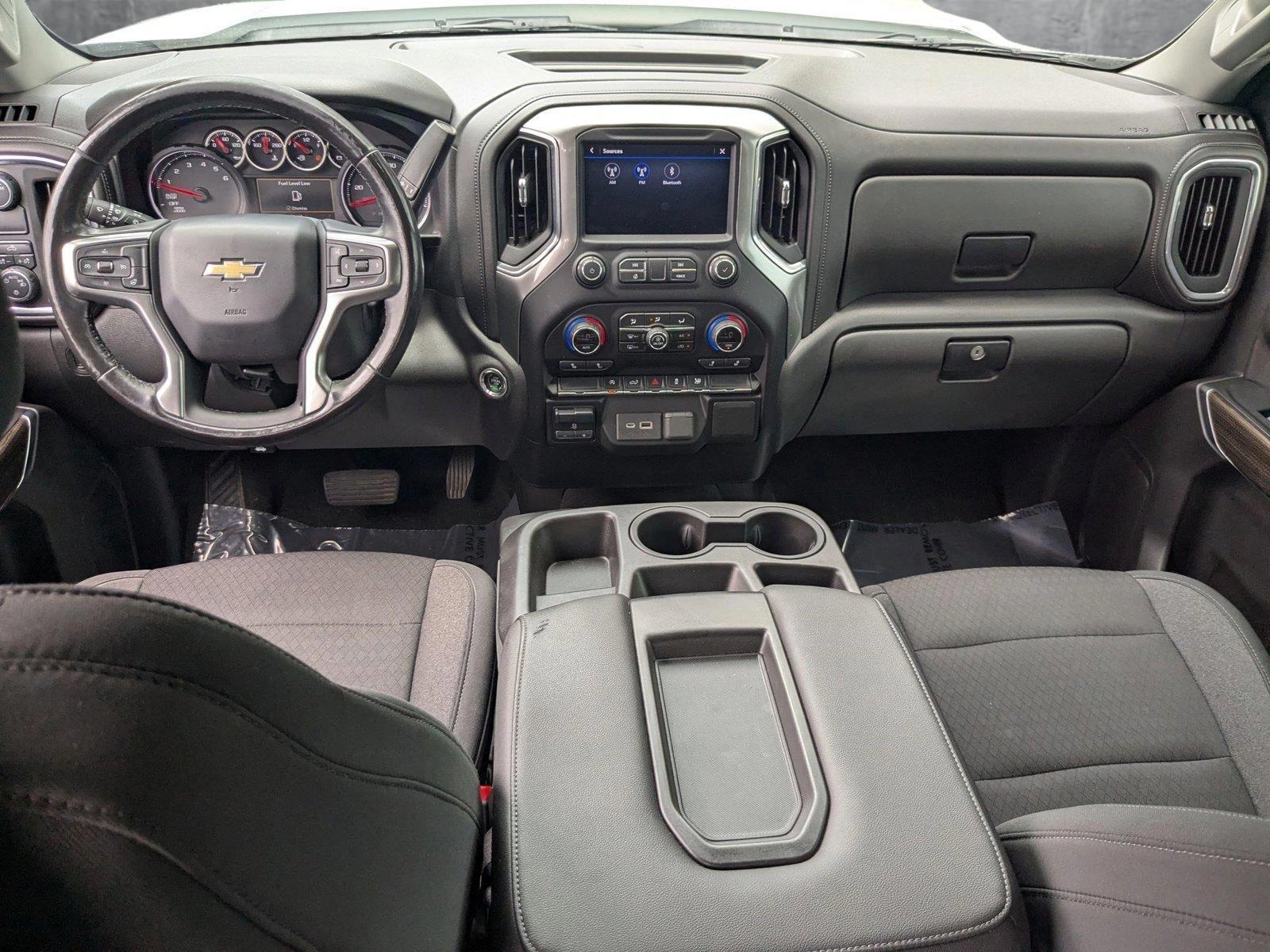 Thumbnail: 2020 Chevrolet Silverado 1500 - 3