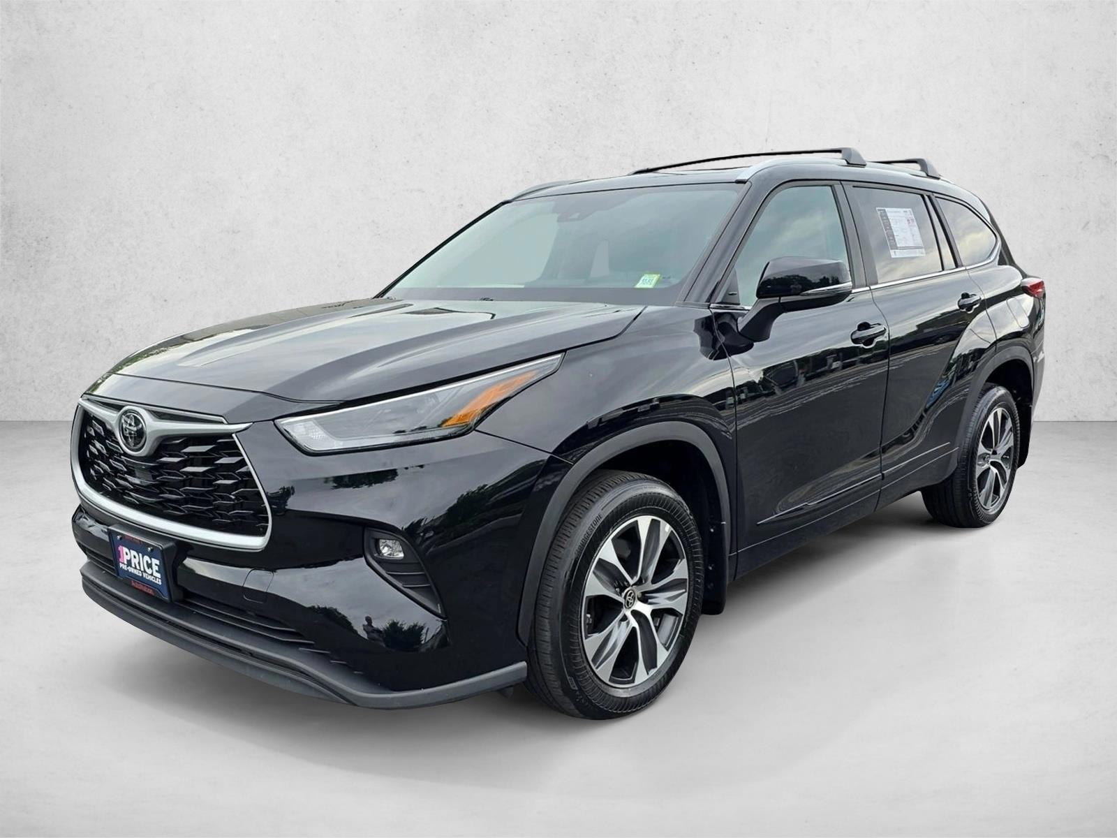 Thumbnail: 2023 Toyota Highlander - 1