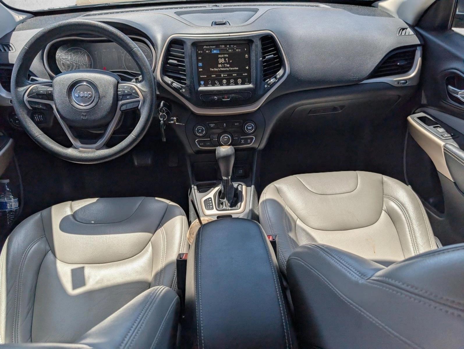 Thumbnail: 2018 Jeep Cherokee - 3