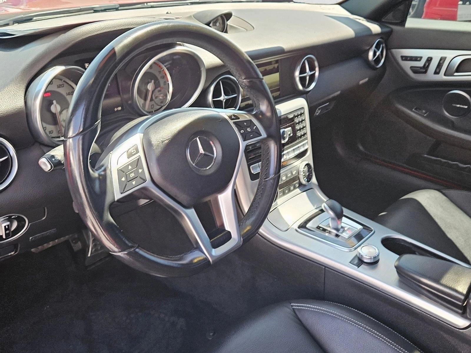 Thumbnail: 2016 Mercedes-Benz SLK - 3