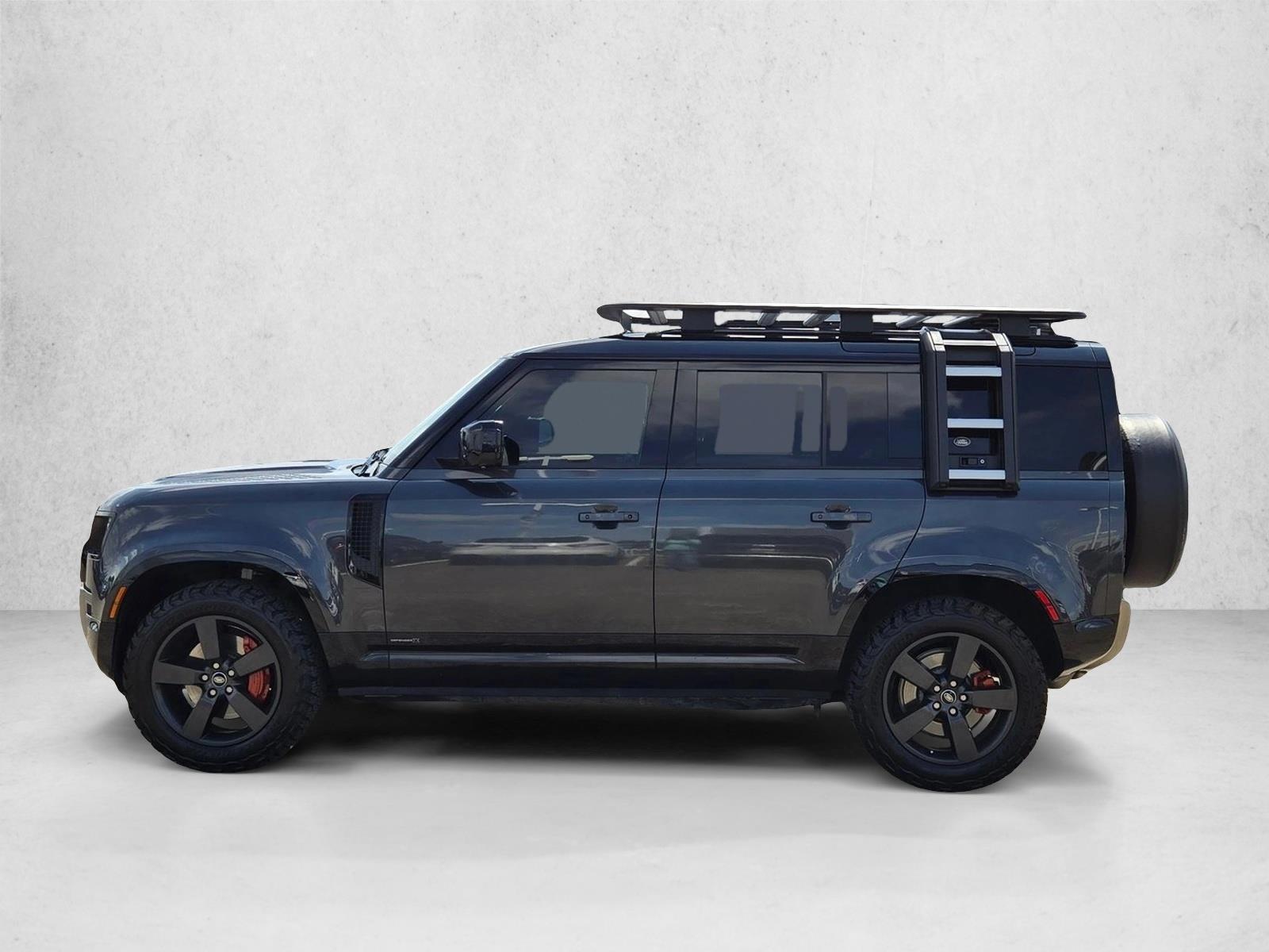 Thumbnail: 2022 Land Rover Defender - 2