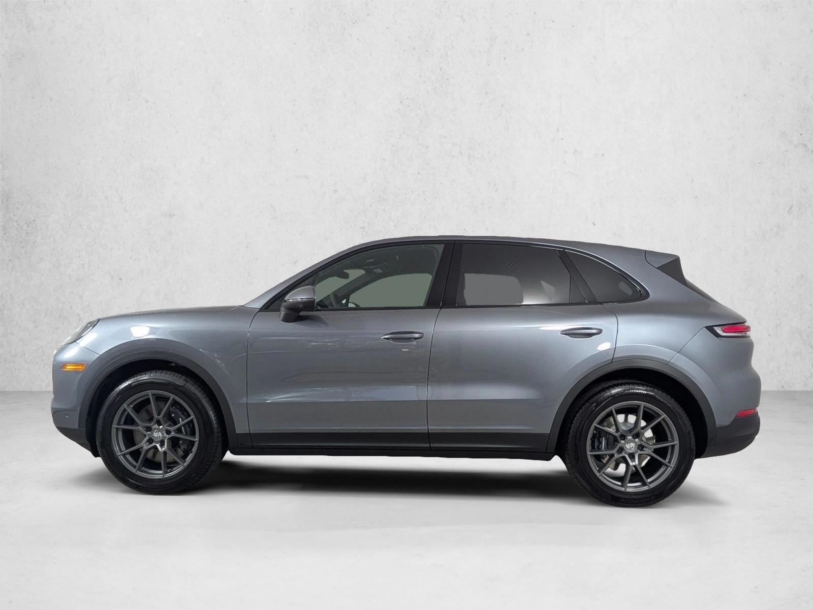 Thumbnail: 2026 Porsche Cayenne - 2