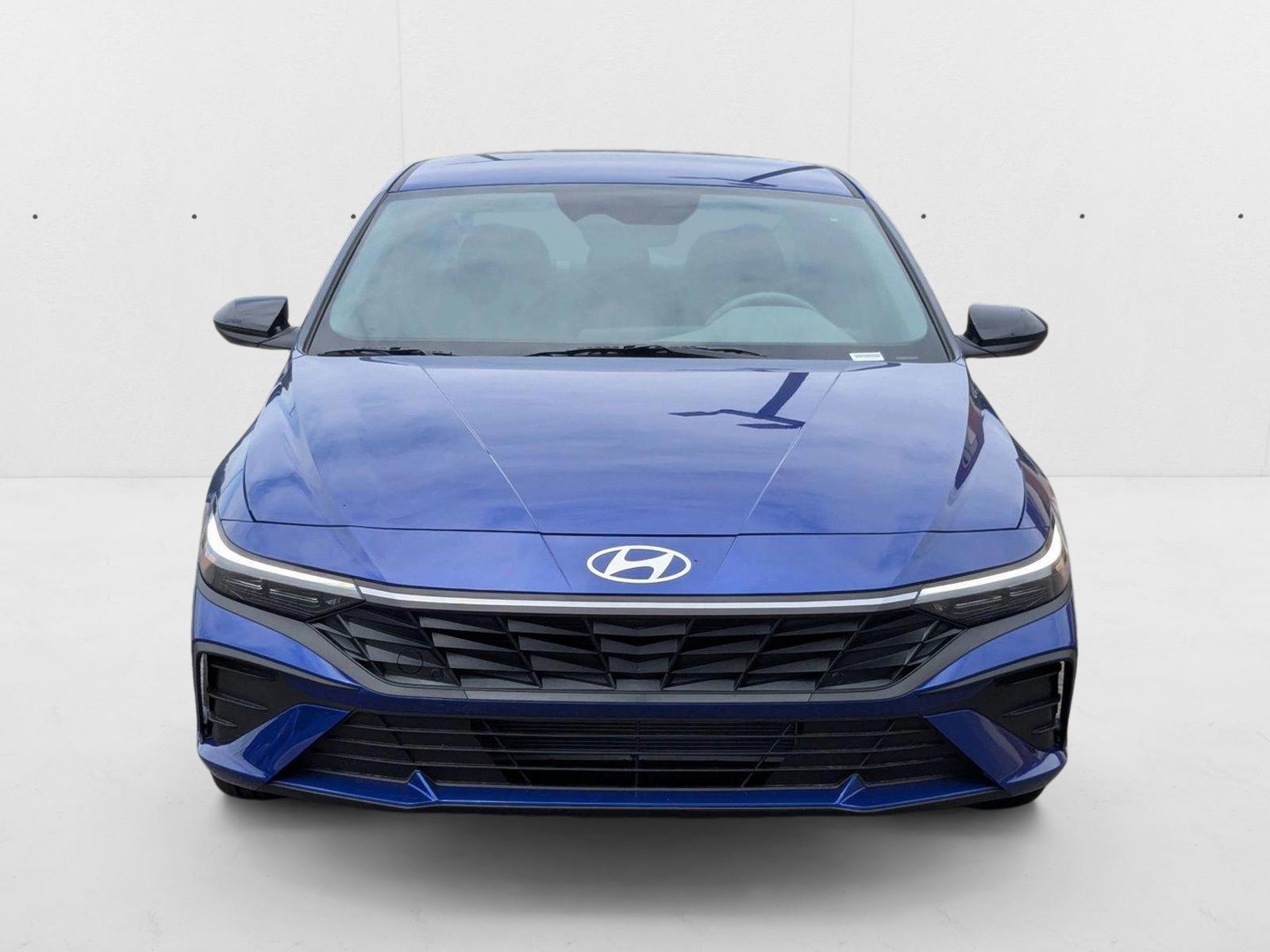 2025 Hyundai Elantra SEL - Photo 6