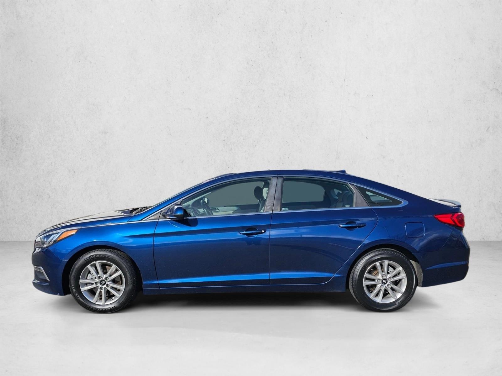 Thumbnail: 2015 Hyundai Sonata - 2