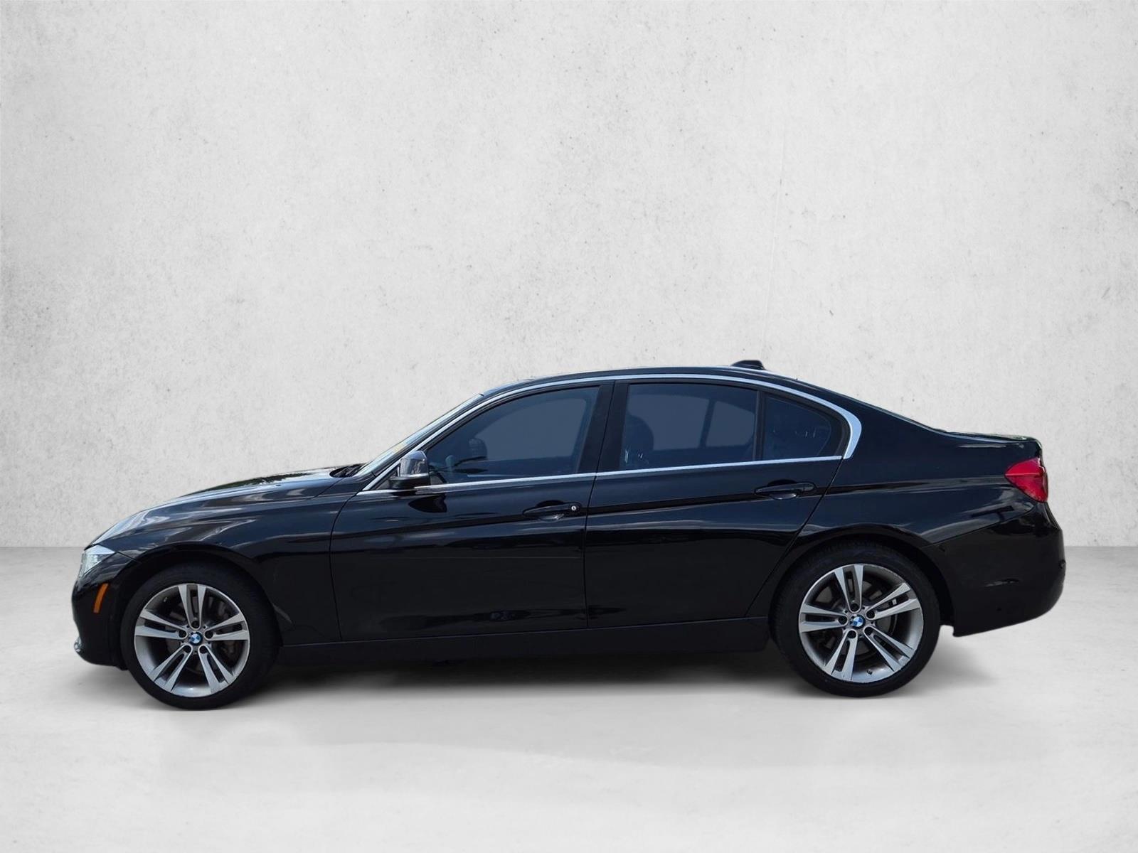 Thumbnail: 2017 BMW 3 Series - 2