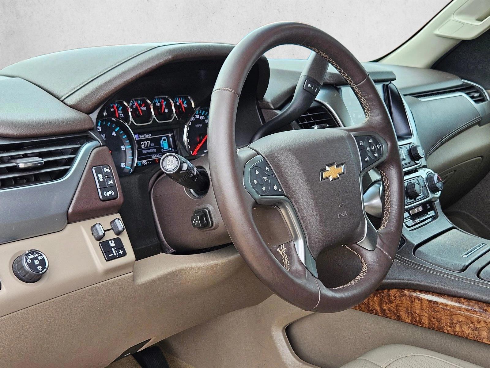 Thumbnail: 2017 Chevrolet Suburban - 3