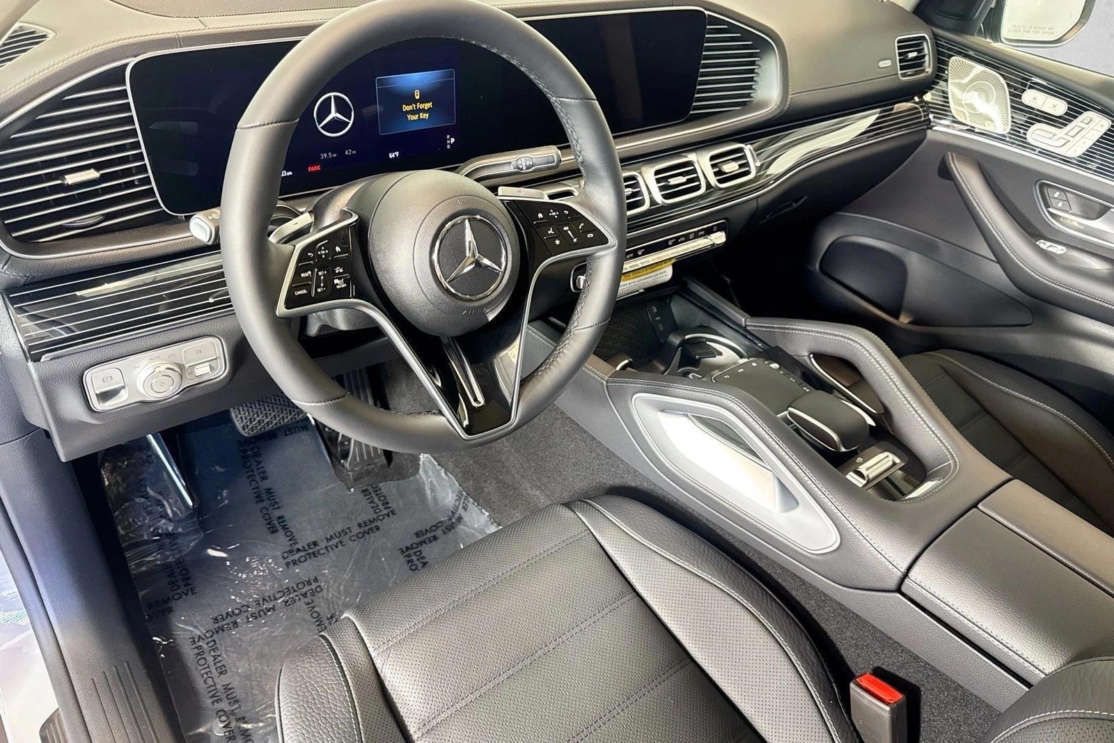 Thumbnail: 2026 Mercedes-Benz GLS - 3