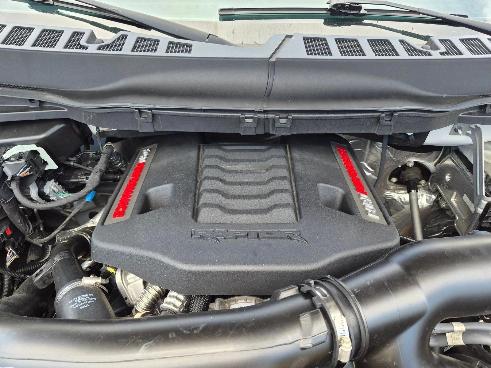 2023 Ford F-150 Raptor - Photo 23