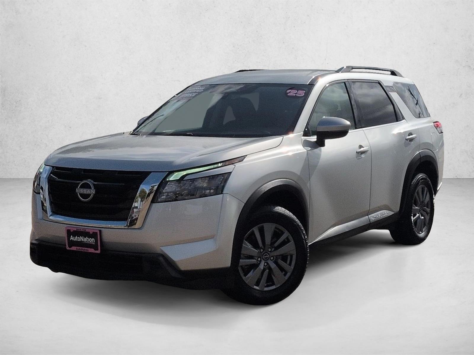 Thumbnail: 2025 Nissan Pathfinder - 1