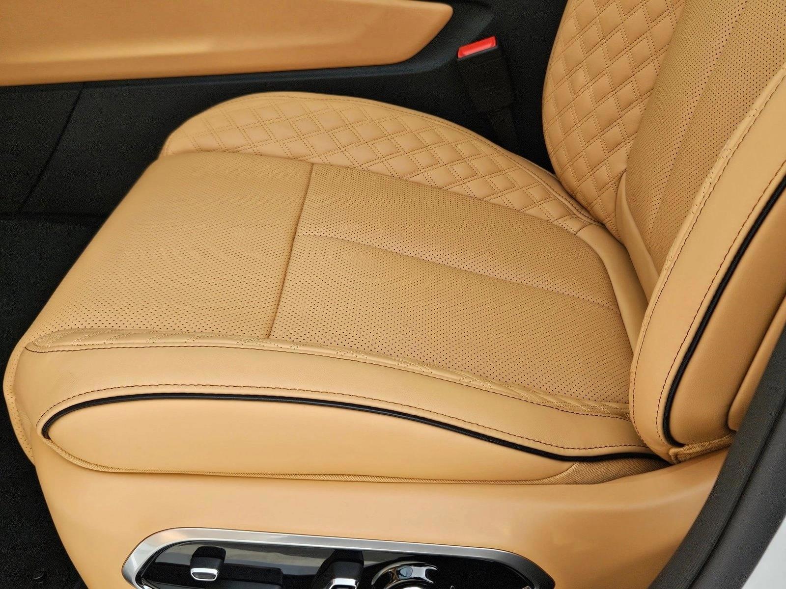 Thumbnail: 2026 Jeep Grand Cherokee - 4