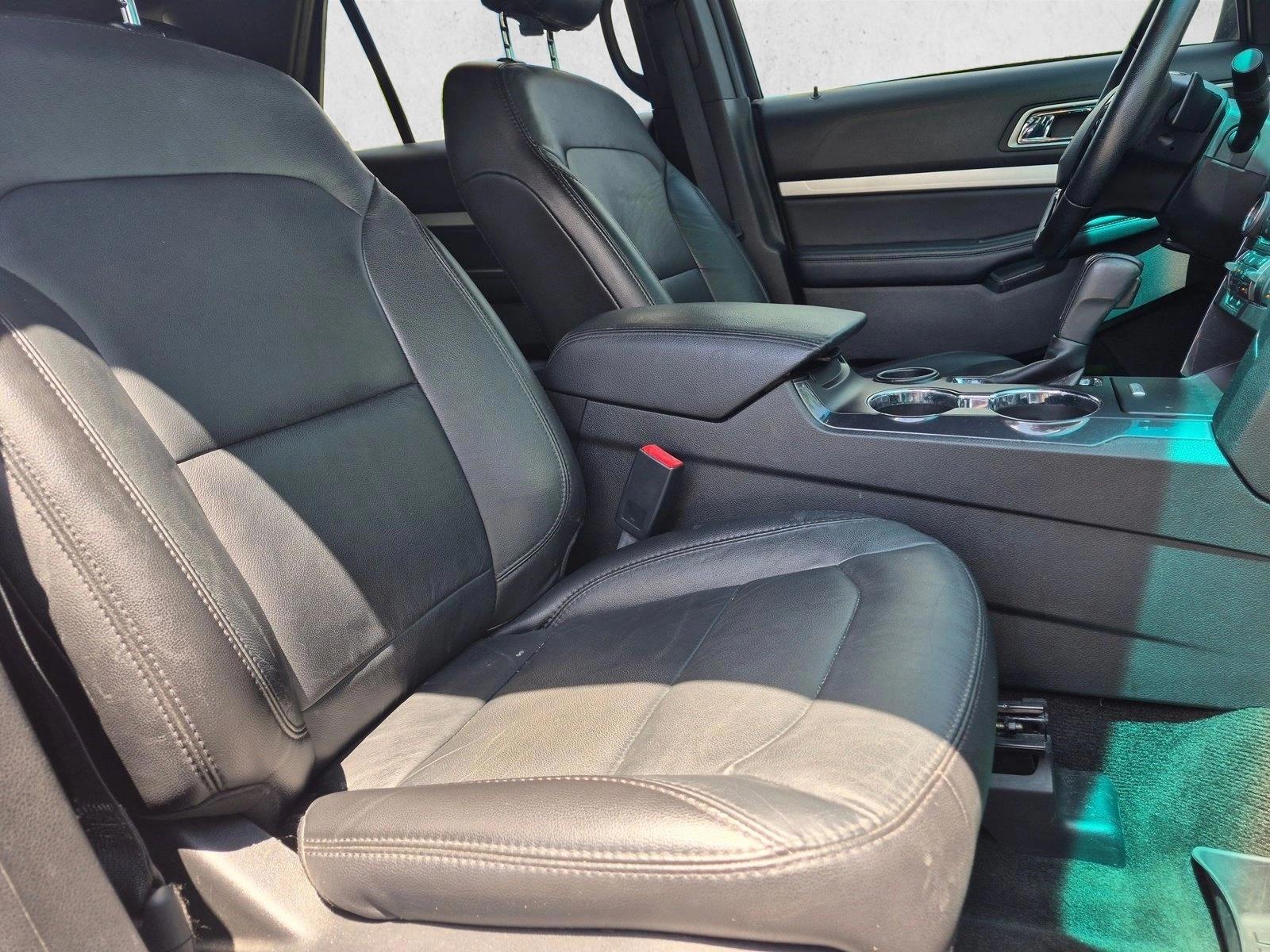 Thumbnail: 2017 Ford Explorer - 6