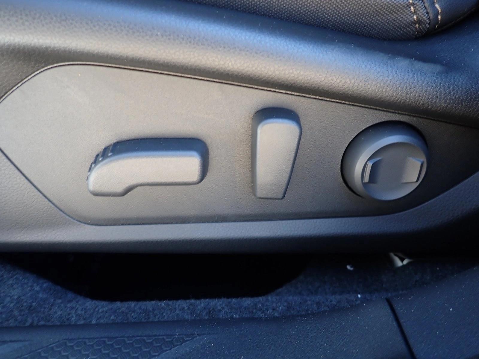 Thumbnail: 2026 Subaru Outback - 4