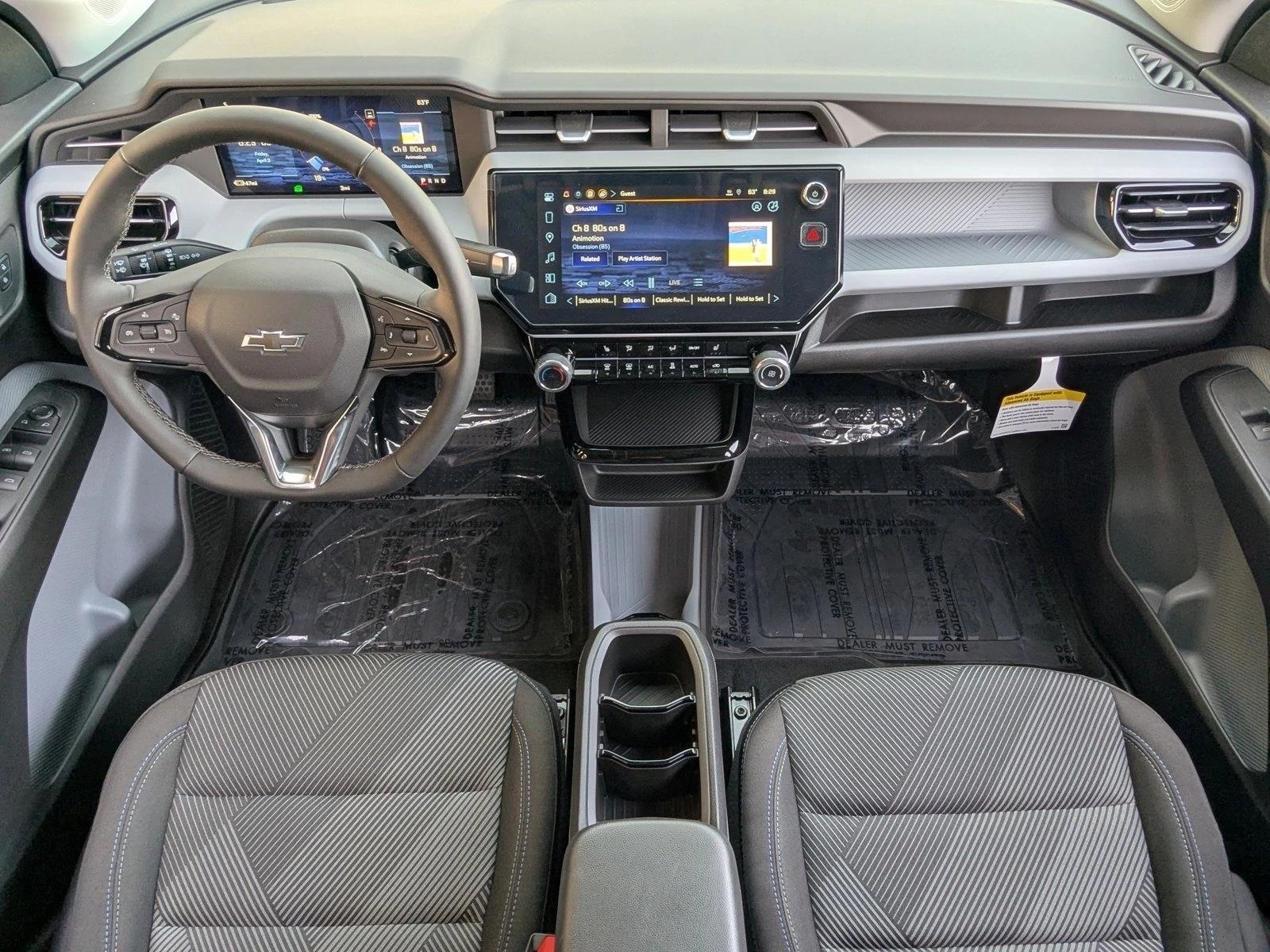 Thumbnail: 2027 Chevrolet Bolt EV - 4