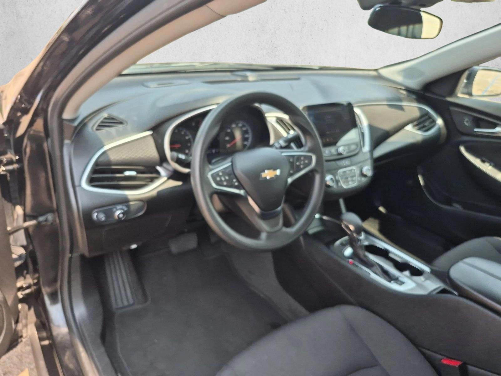 Thumbnail: 2025 Chevrolet Malibu - 3
