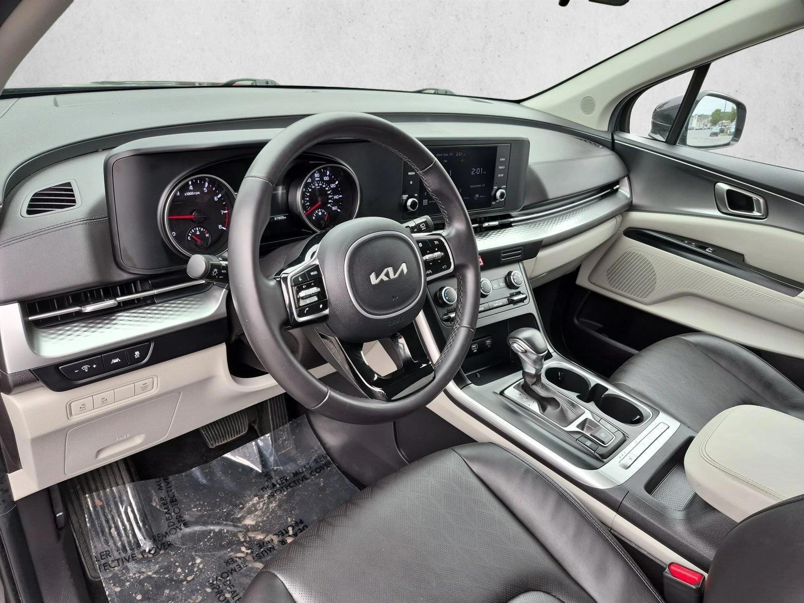 Thumbnail: 2024 Kia Carnival - 3