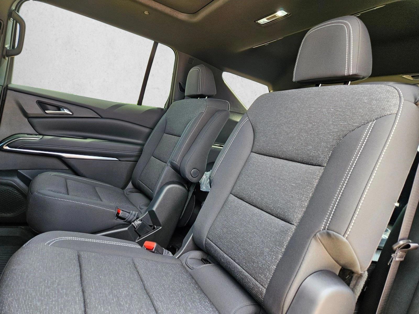 Thumbnail: 2026 Chevrolet Traverse - 5