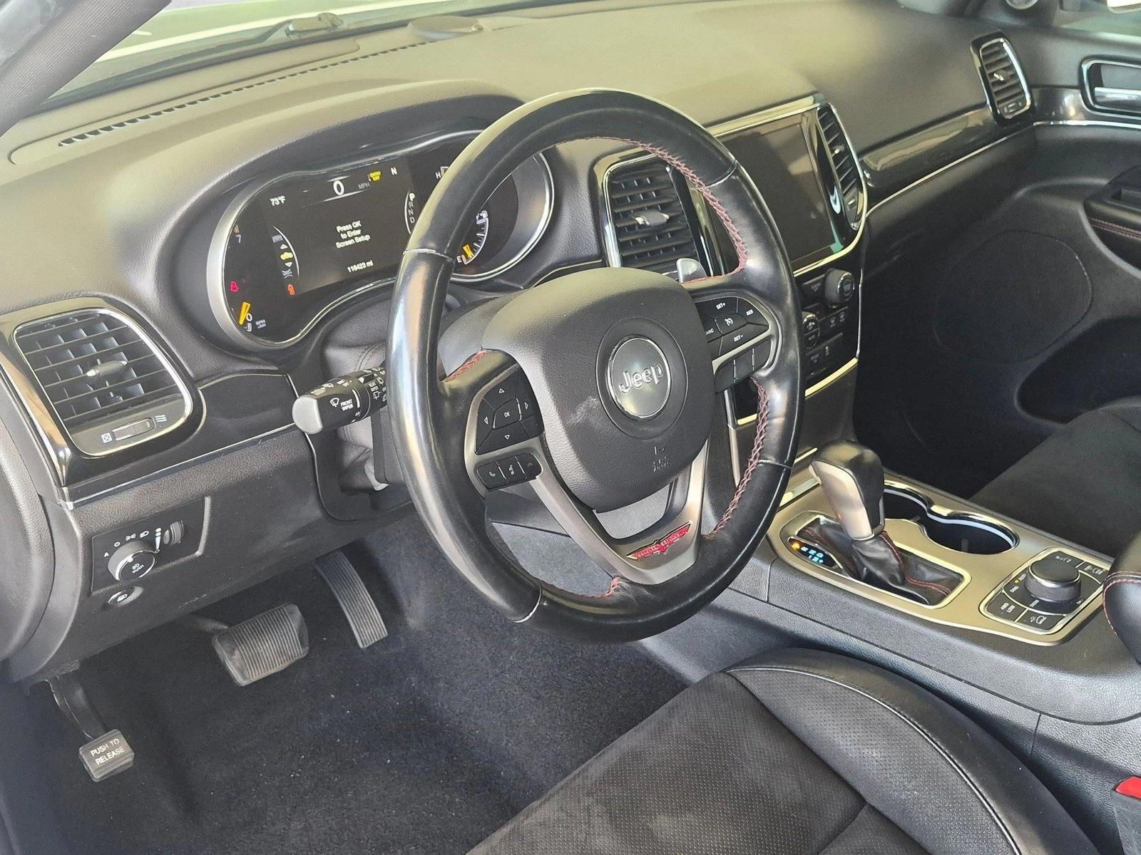 Thumbnail: 2020 Jeep Grand Cherokee - 3