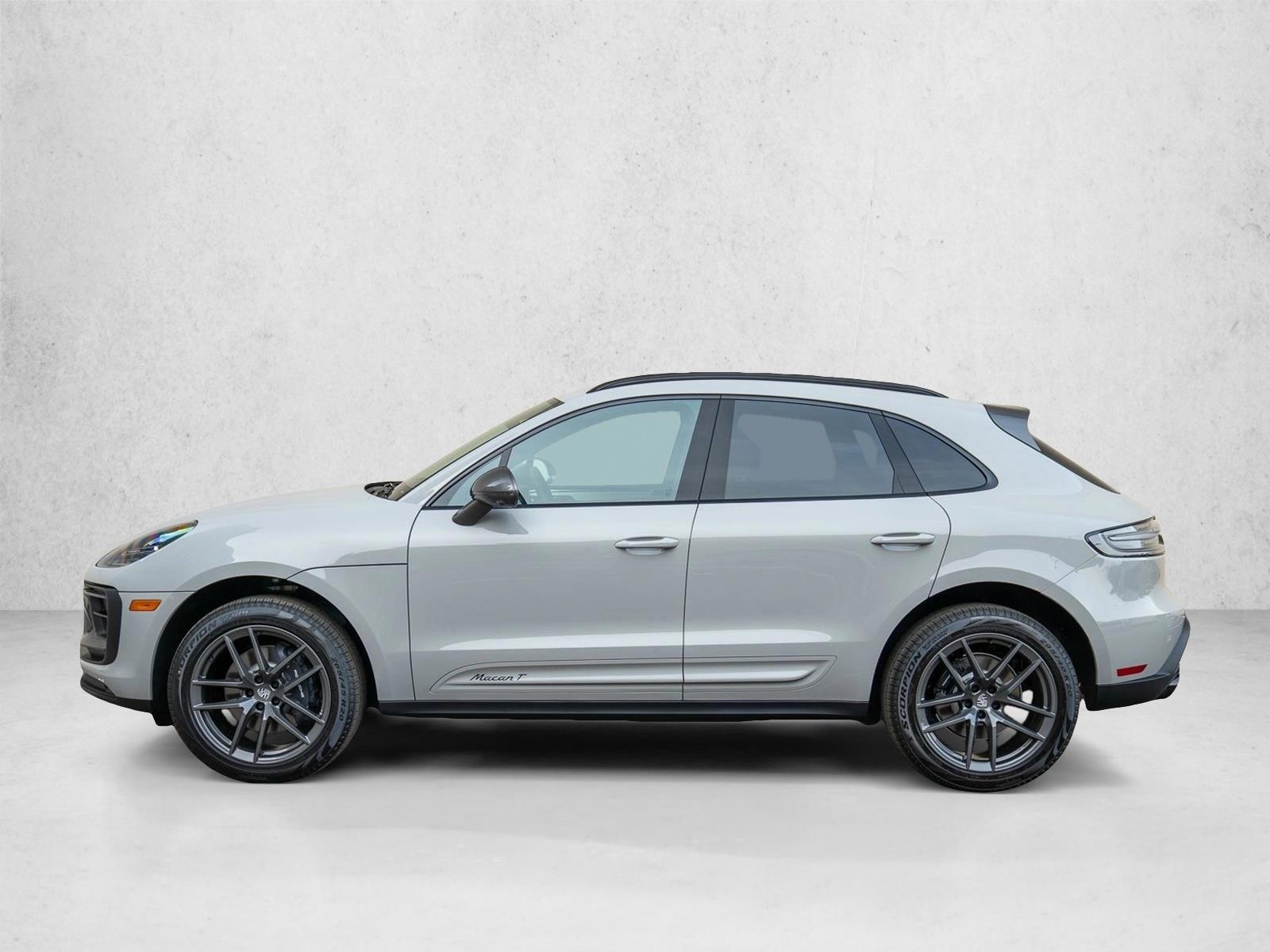 Thumbnail: 2026 Porsche Macan - 2