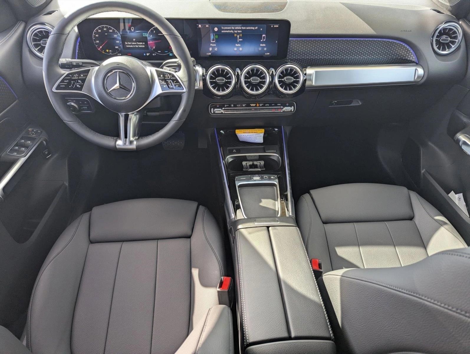 Thumbnail: 2026 Mercedes-Benz GLB - 4