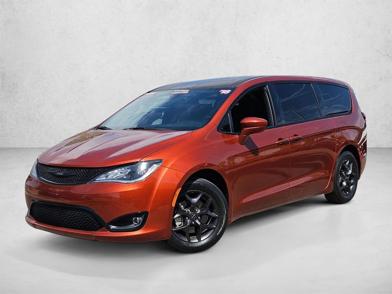 2018 Chrysler Pacifica Touring Plus -
                  Tempe, AZ