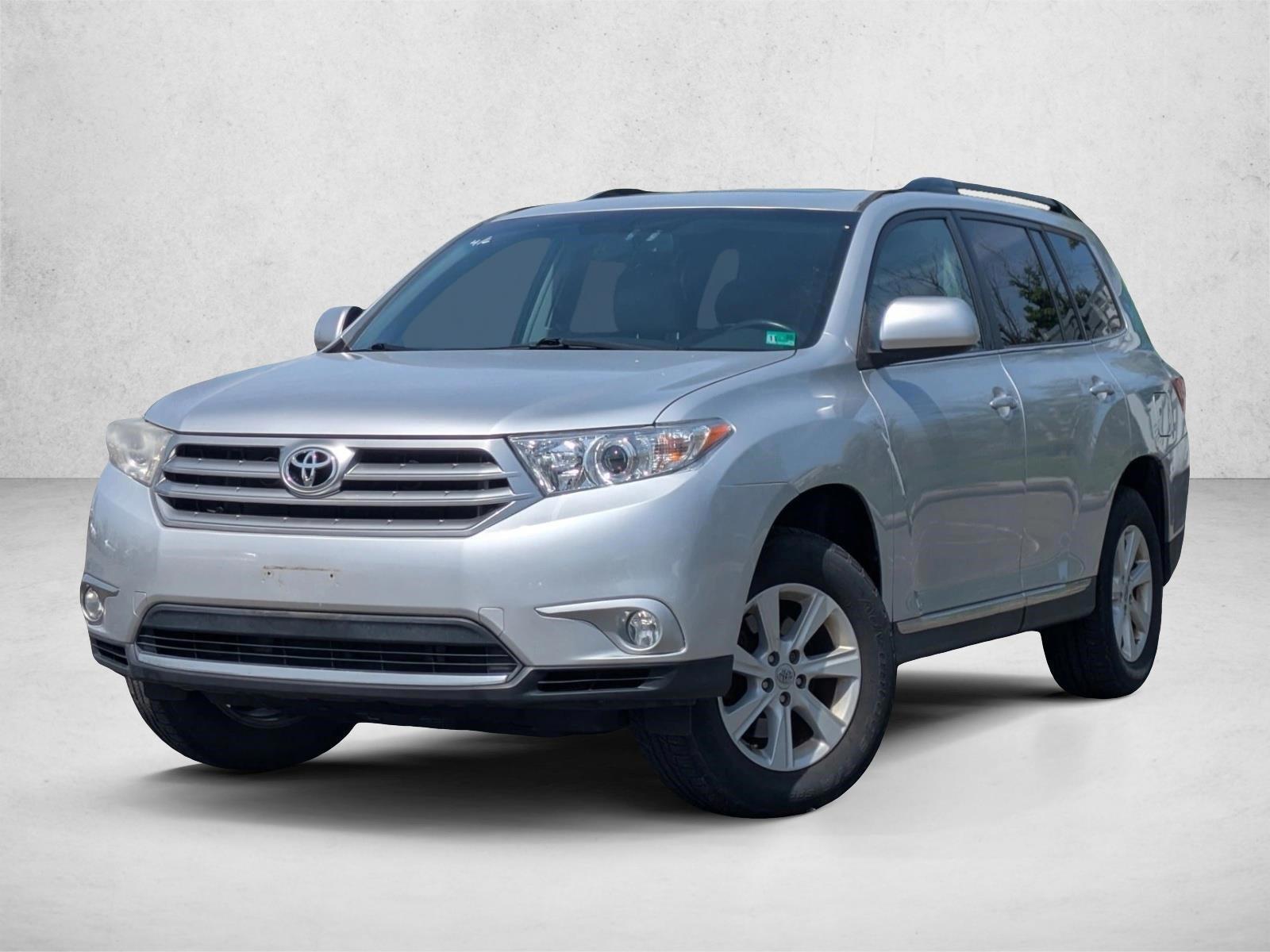 Thumbnail: 2012 Toyota Highlander - 1