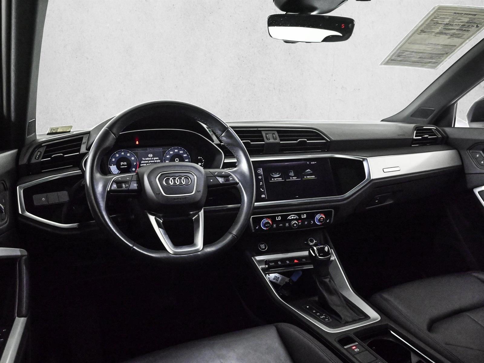 Thumbnail: 2021 Audi Q3 - 3
