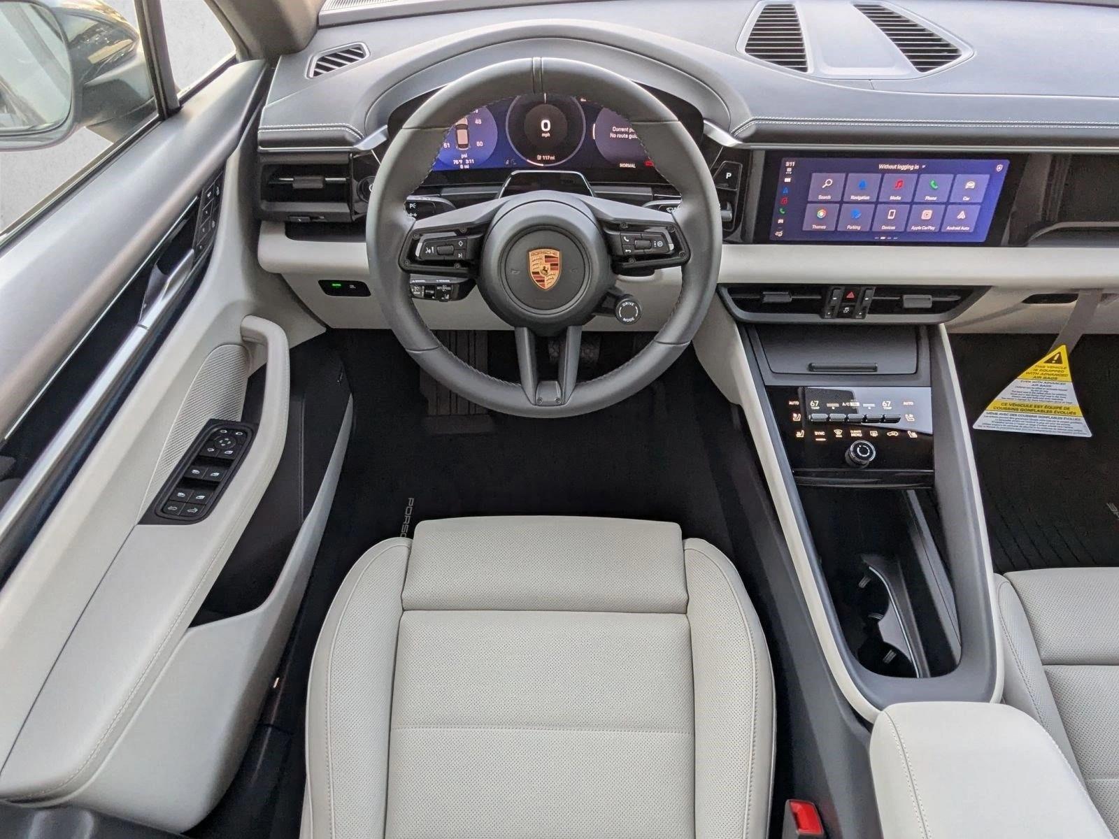 Thumbnail: 2026 Porsche Macan - 4