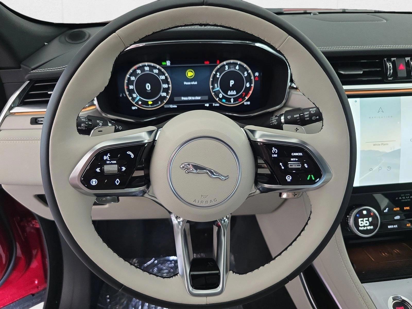 2026 Jaguar F-Pace R-Dynamic S - Photo 15