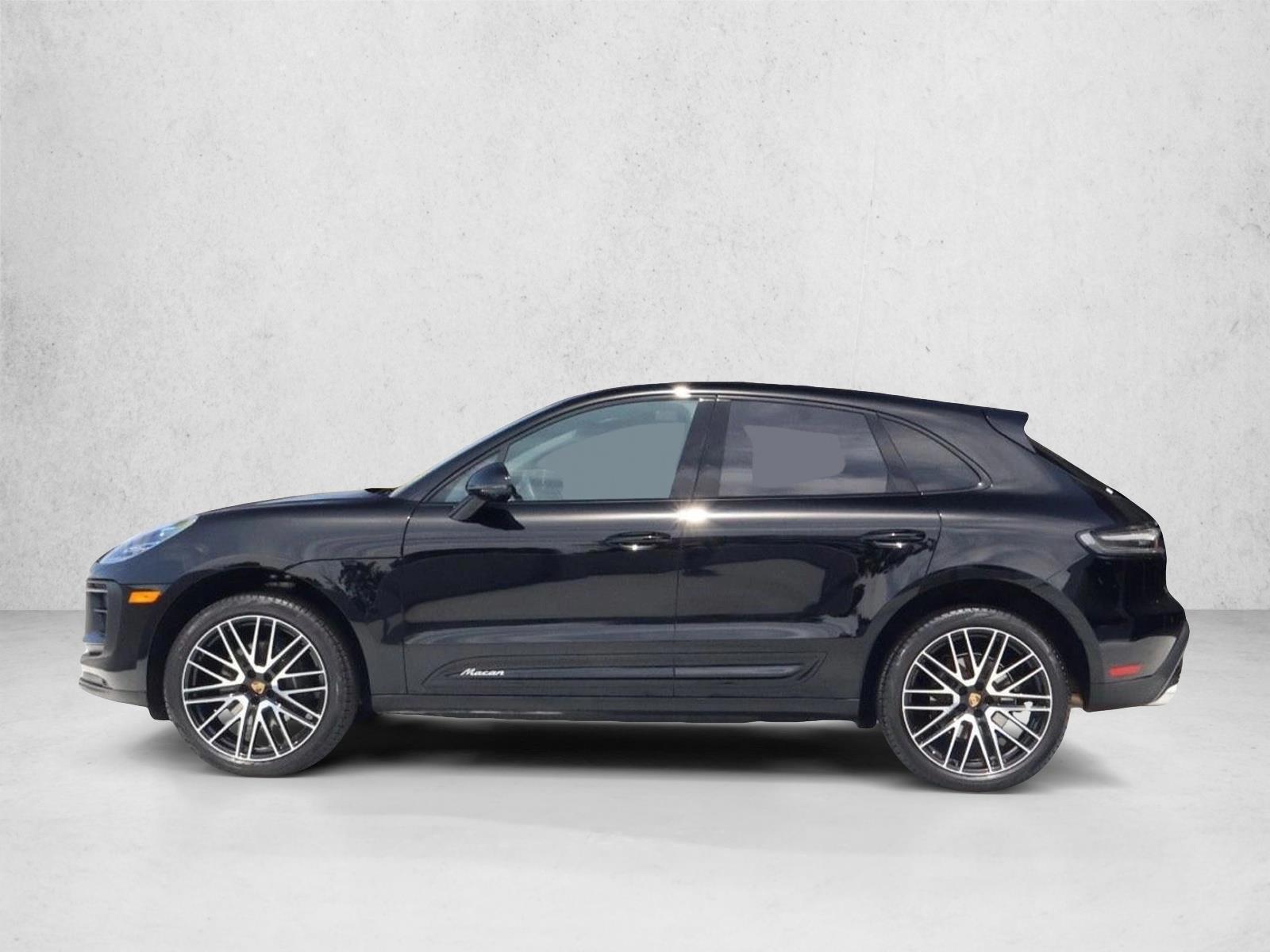 Thumbnail: 2025 Porsche Macan - 2